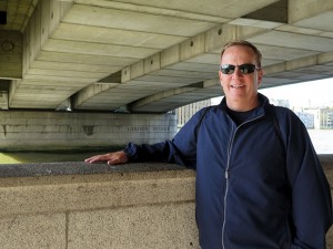 Kevin under London Bridge