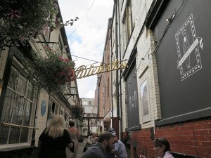 Alley we ate in at Whitelock's